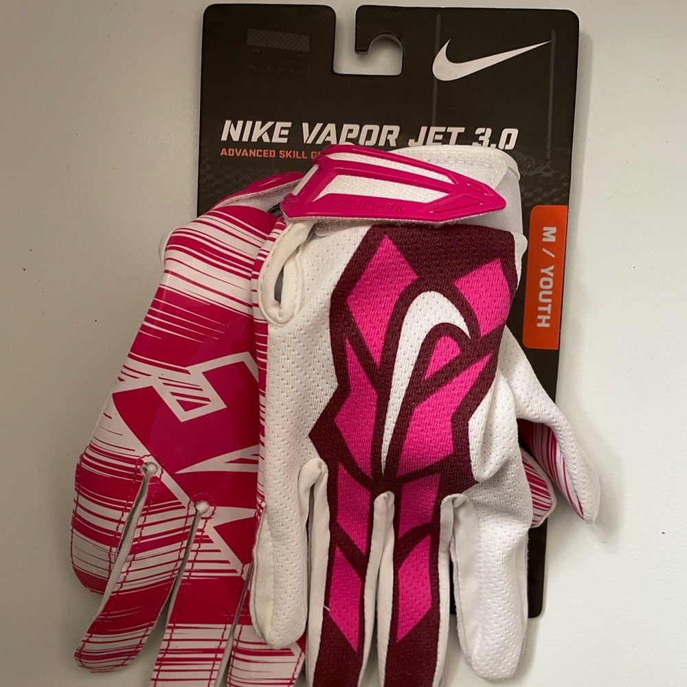 Nike FB Vapor Jet 3.0 Kids' Football Gloves with Magnigrip CL material